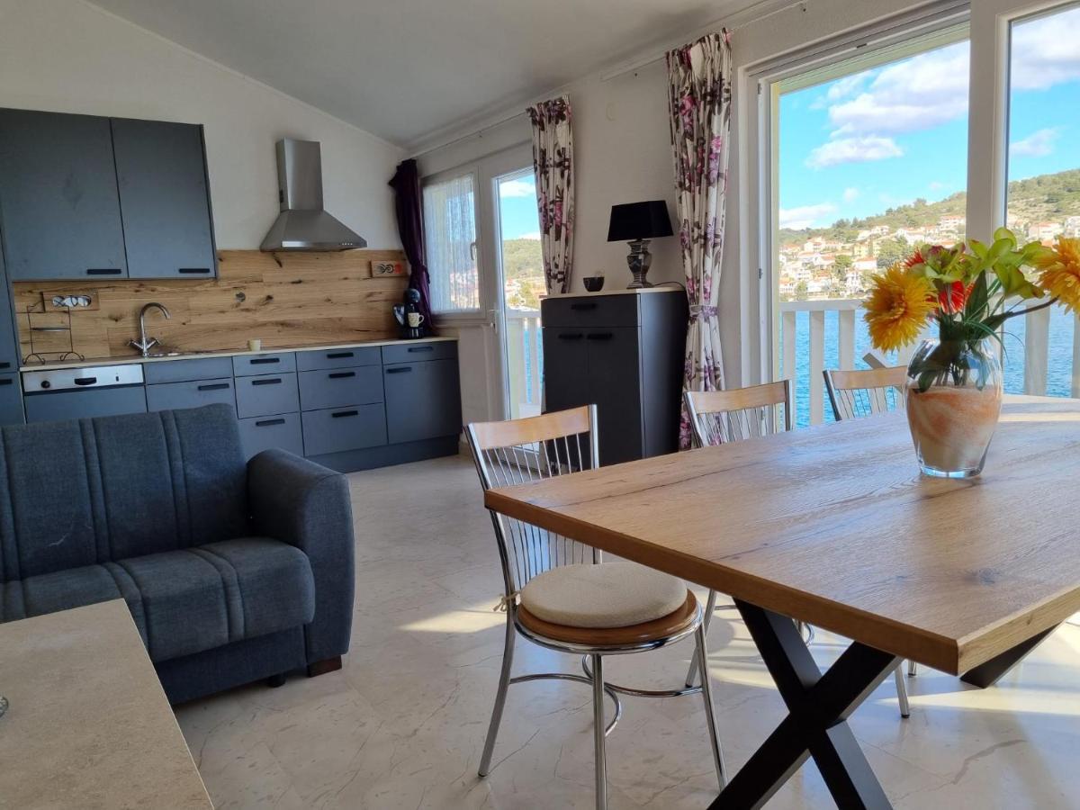 Villa Jana Apartments Trogir Eksteriør billede