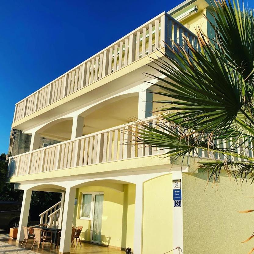 Villa Jana Apartments Trogir Eksteriør billede