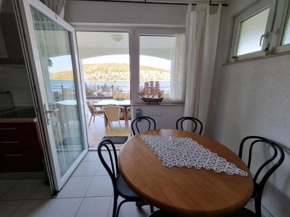 Villa Jana Apartments Trogir Eksteriør billede
